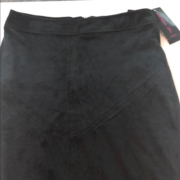 NWT Material Girl Gray Suede Pencil Skirt XS - Picture 2 of 8